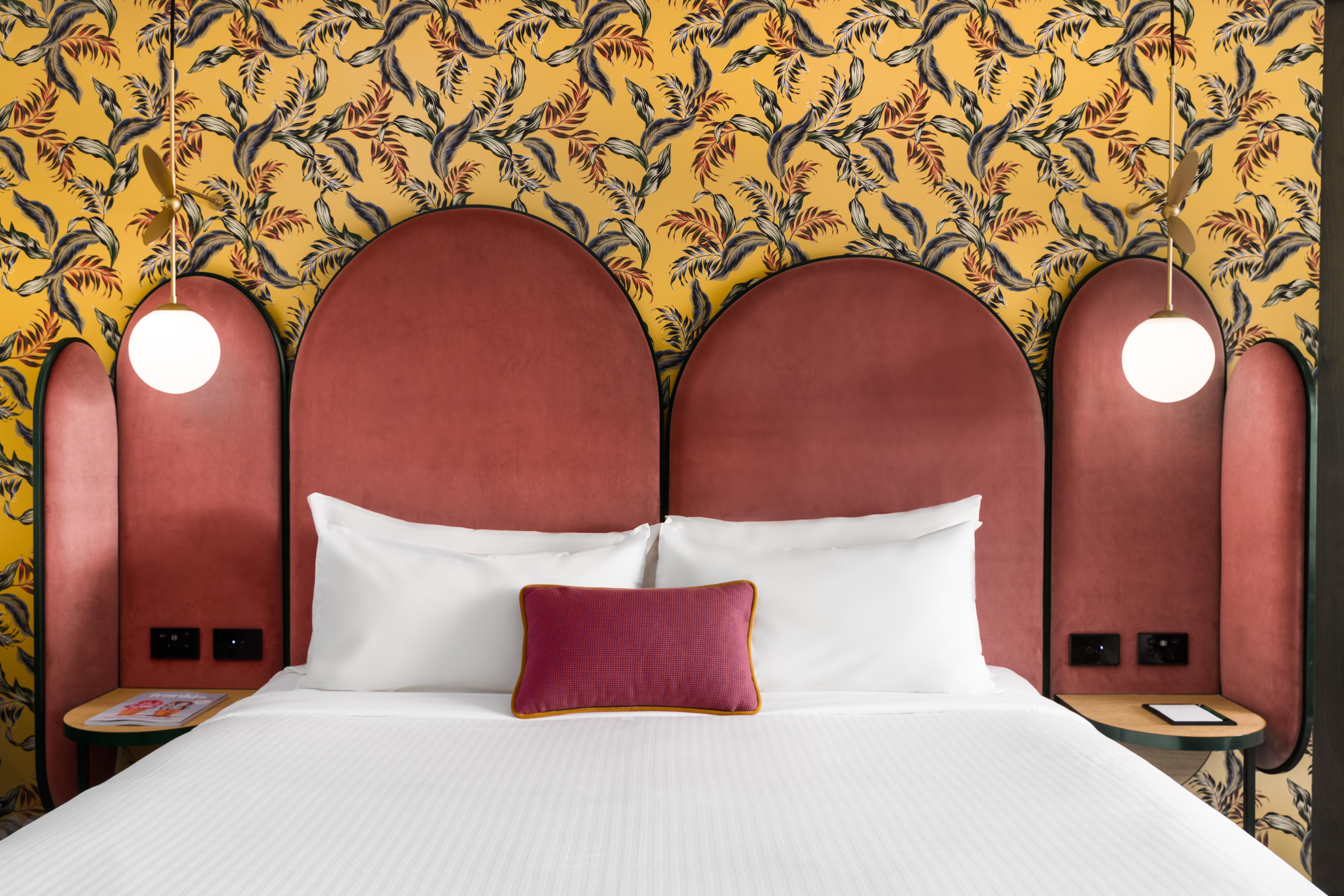 Ovolo The Valley Brisbane Exteriér fotografie A bedroom at the hotel