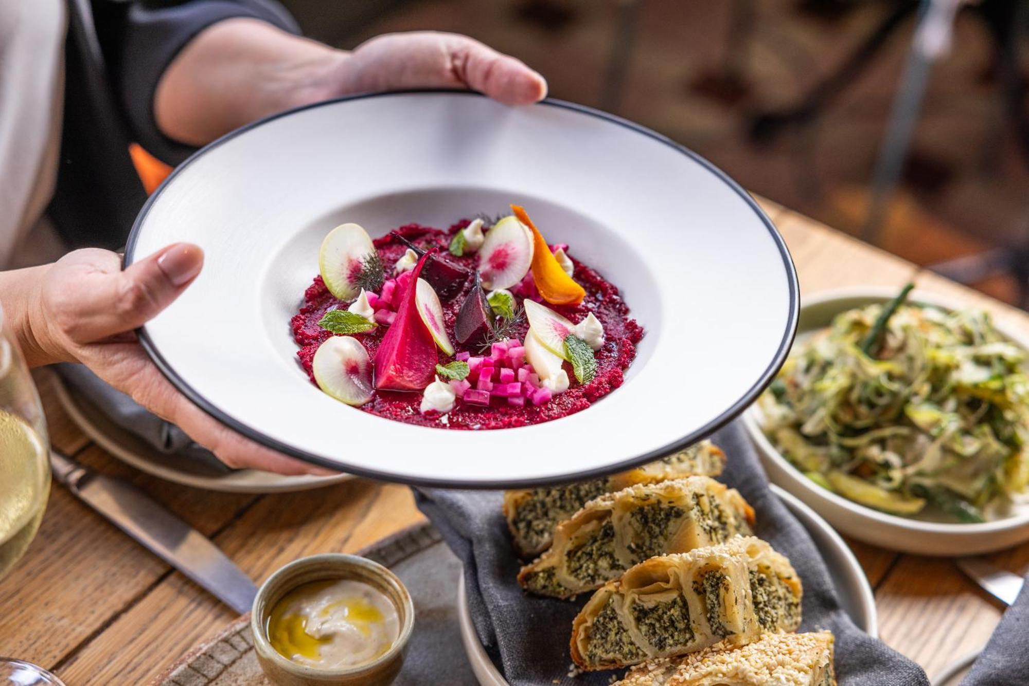 Ovolo The Valley Brisbane Exteriér fotografie A plate of beetroot hummus