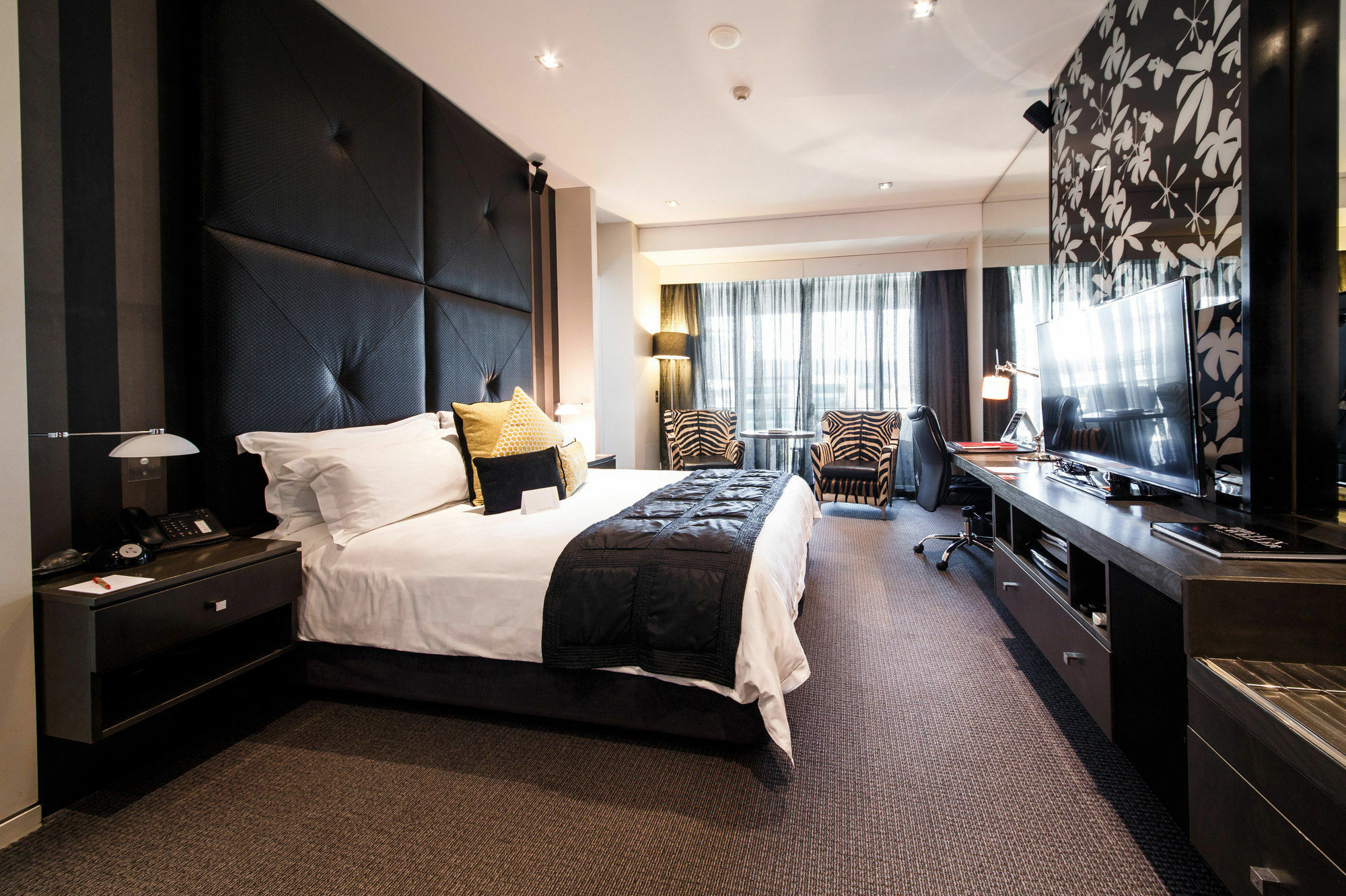 Ovolo The Valley Brisbane Exteriér fotografie A room at the hotel